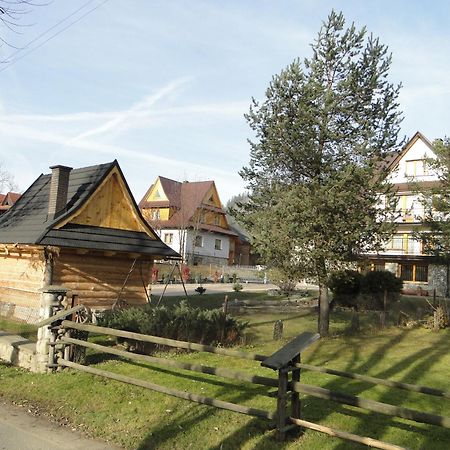 Pokoje Goscinne U Gordona Poronin Esterno foto