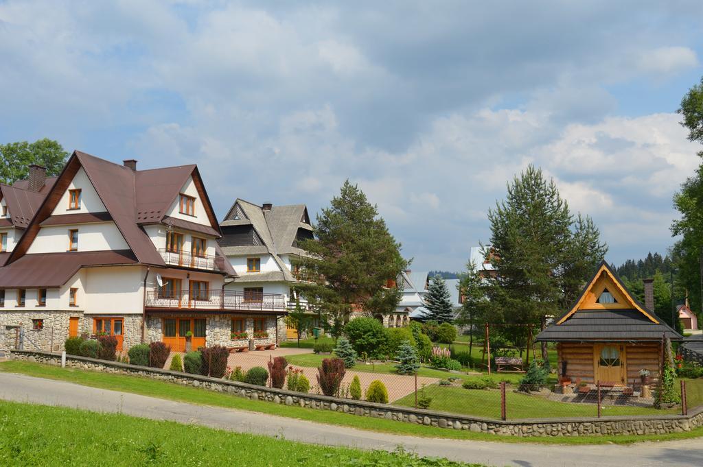 Pokoje Goscinne U Gordona Poronin Esterno foto
