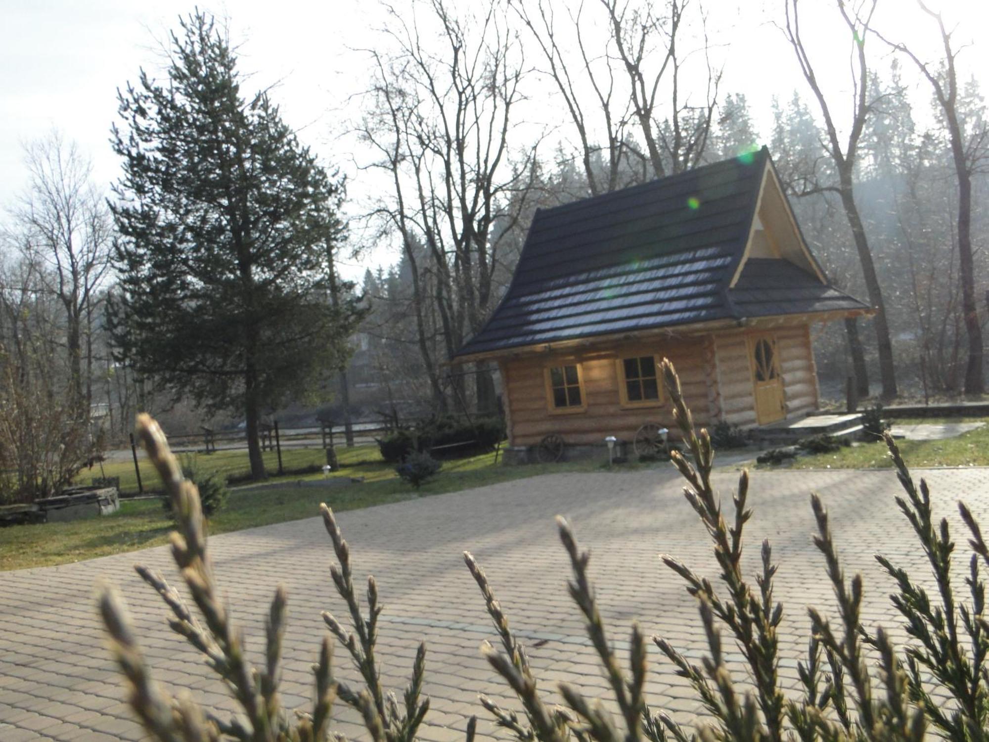 Pokoje Goscinne U Gordona Poronin Esterno foto