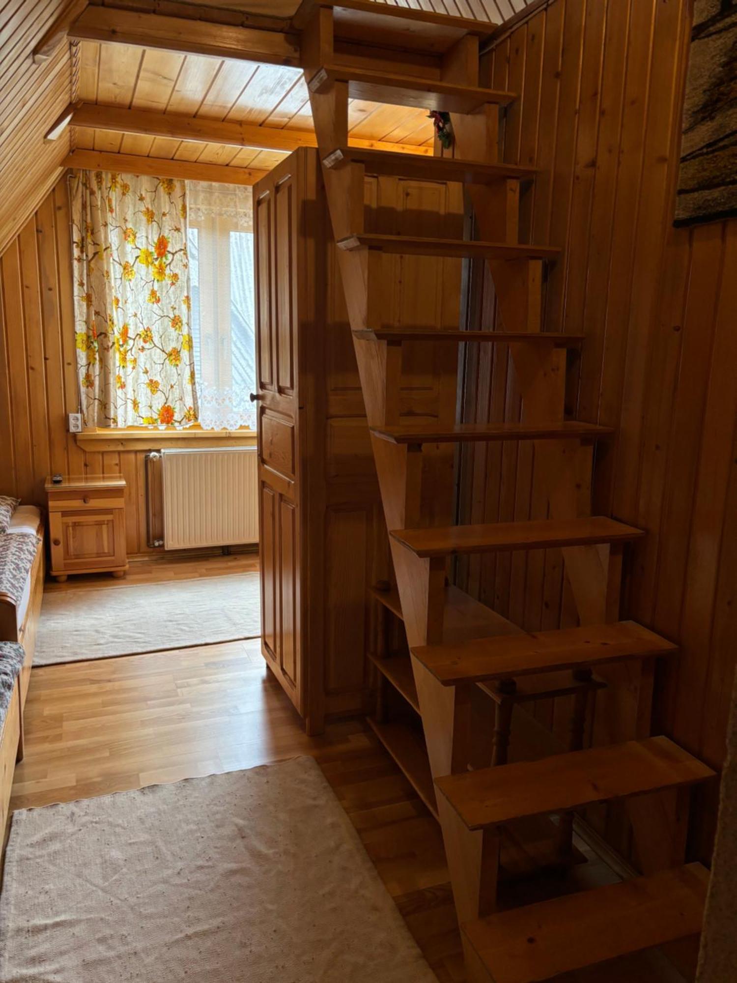 Pokoje Goscinne U Gordona Poronin Esterno foto