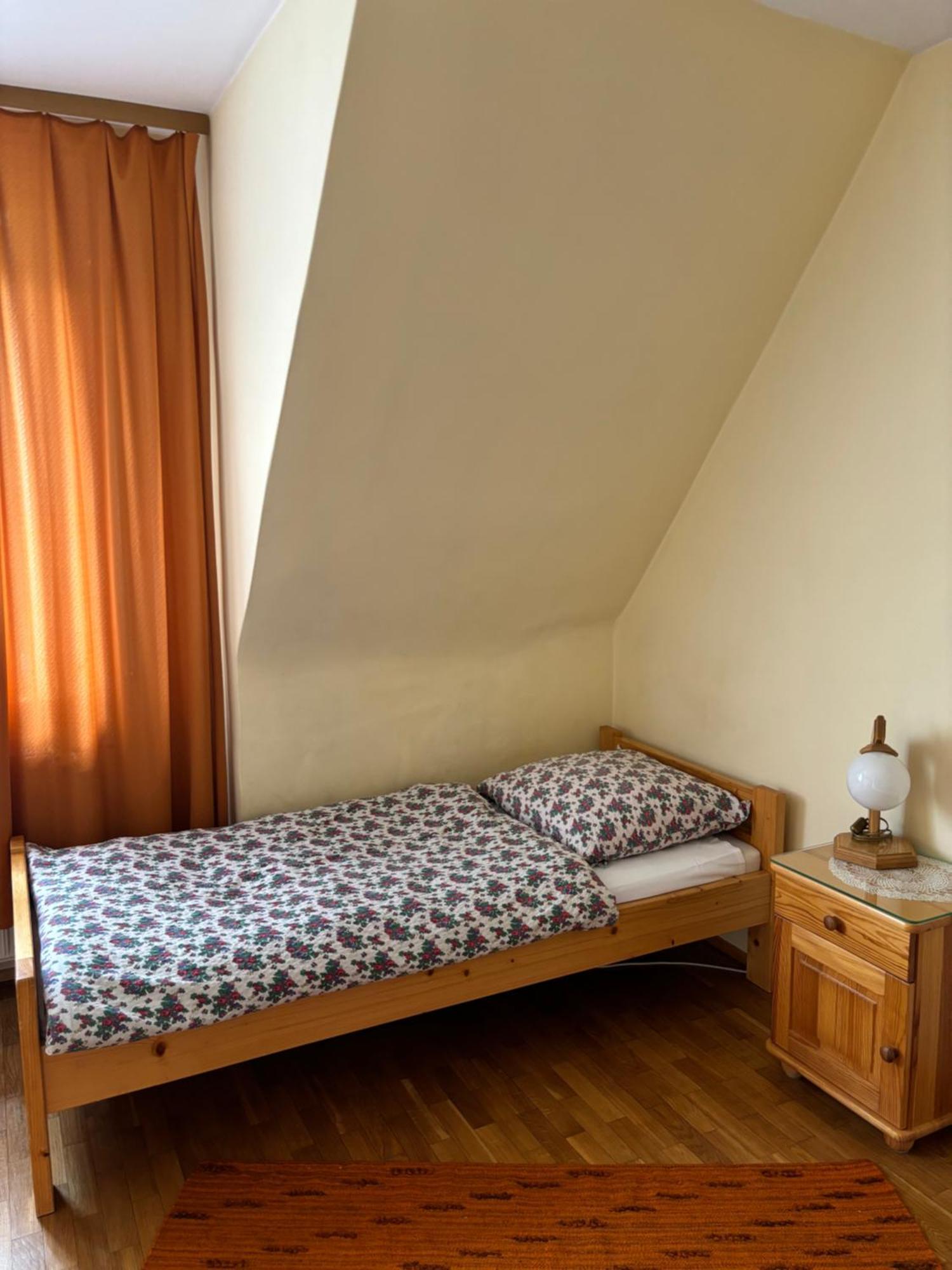 Pokoje Goscinne U Gordona Poronin Esterno foto