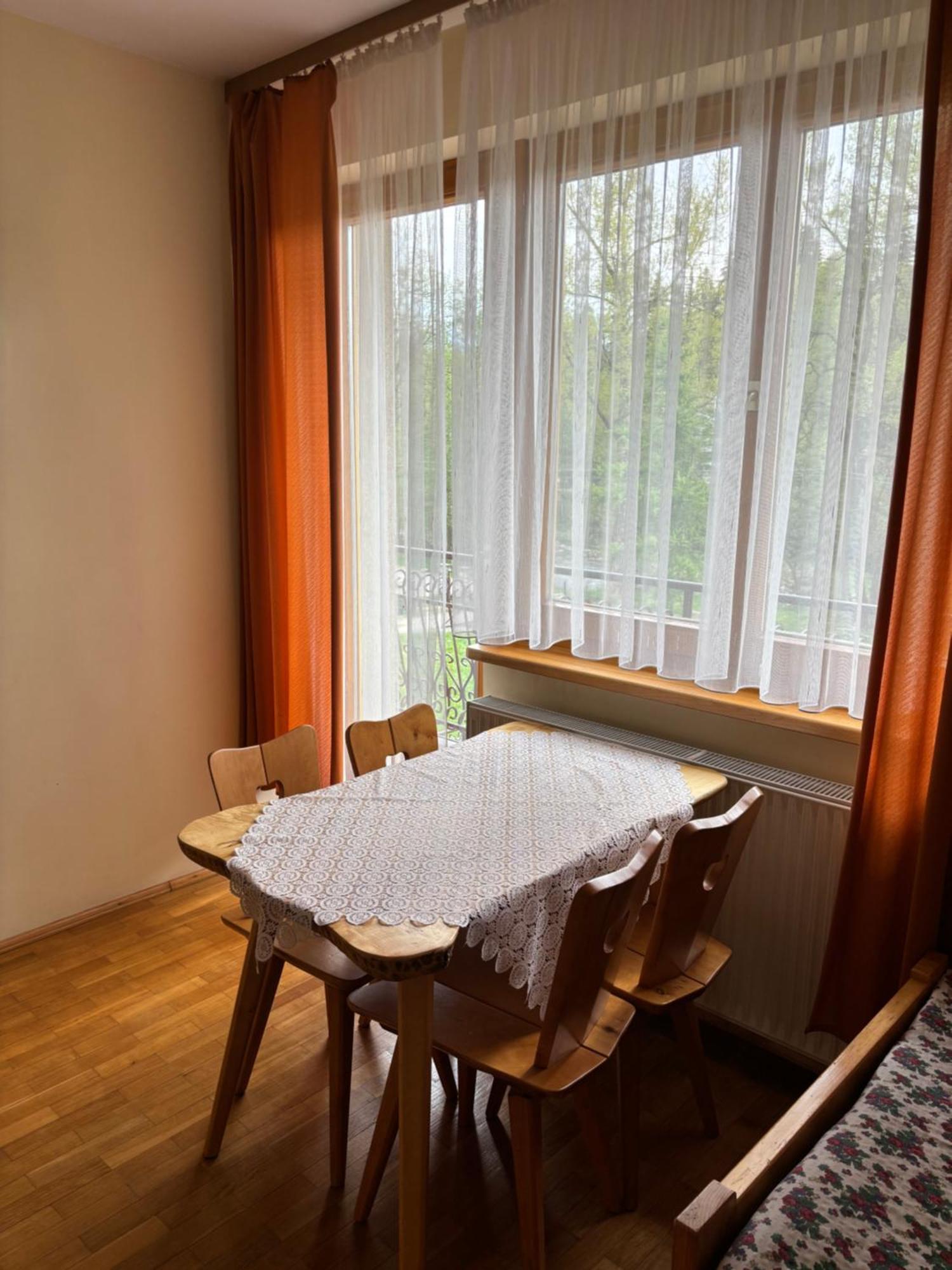 Pokoje Goscinne U Gordona Poronin Esterno foto